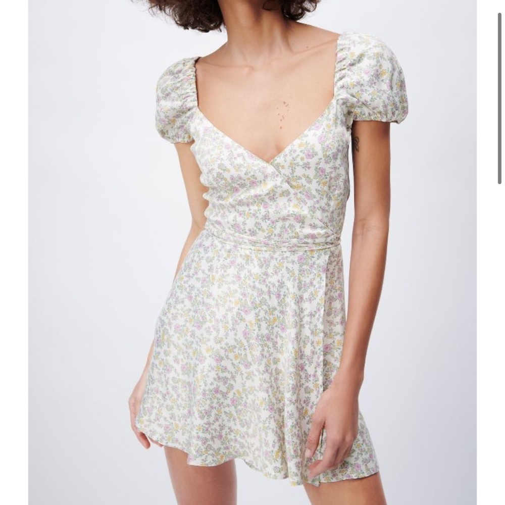 ZARA Floral Print Puff‎ Sleeve Wrap Mini Dress Sweetheart Neckline Belted